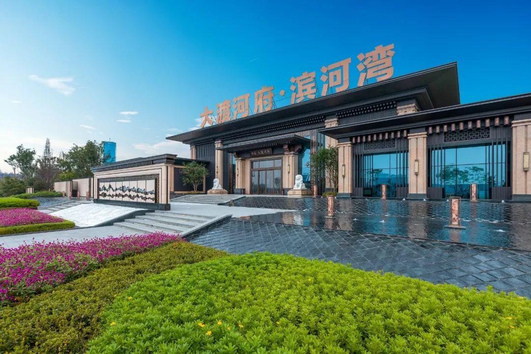 邦泰华府公馆最新报价，时代印记与市场的交汇点