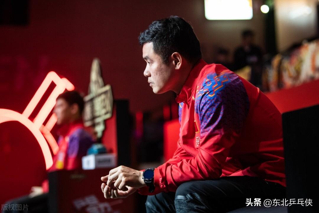 乒乓球比赛解说，友情与陪伴的温馨时光